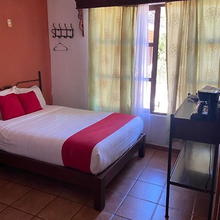 Hotel De Cervantes Сан-Себастьян-дель-Оесте Номер фото